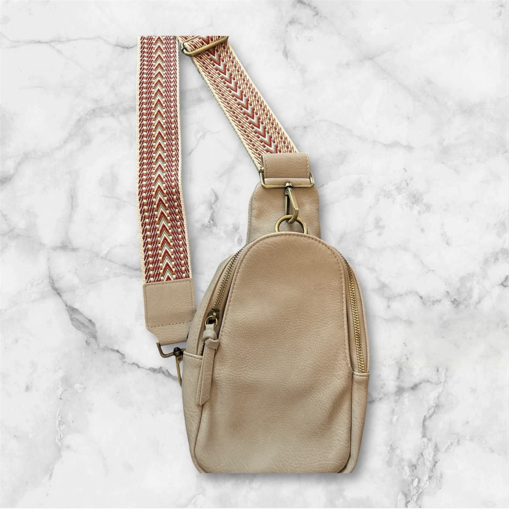 Anthropologie cross body bag. Grey leather. Great condition.